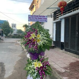 vòng hoa đám tang bình định